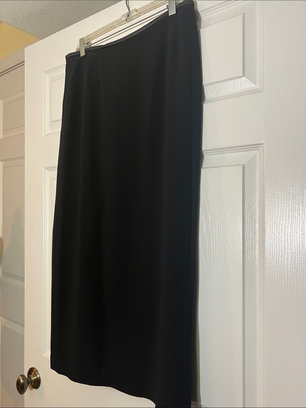 Le Suit Black Maxi Skirt - Straight Silhouette